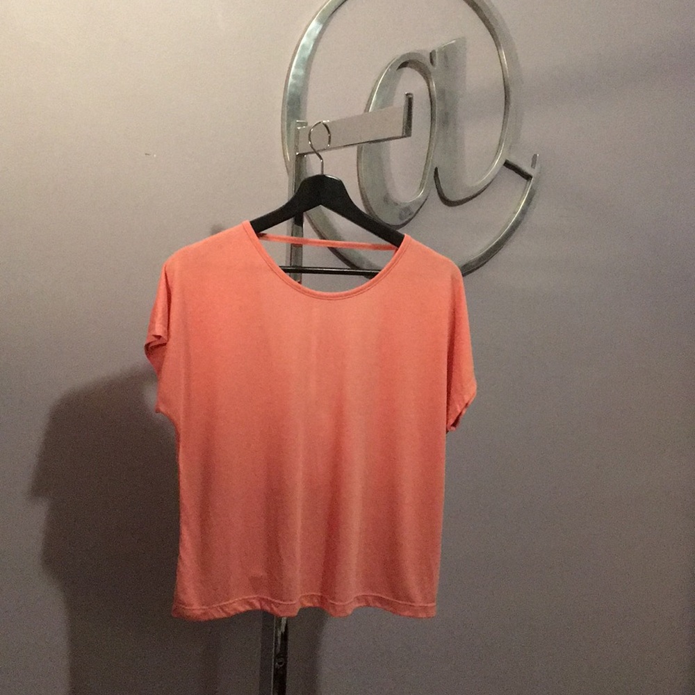 Flirty Twist Athletic Top